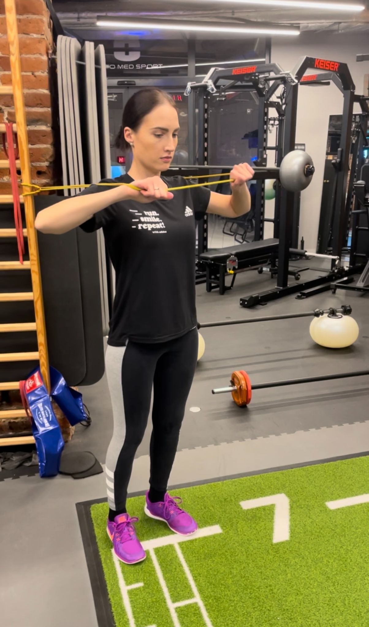 Agata training during recovery from a playing injury